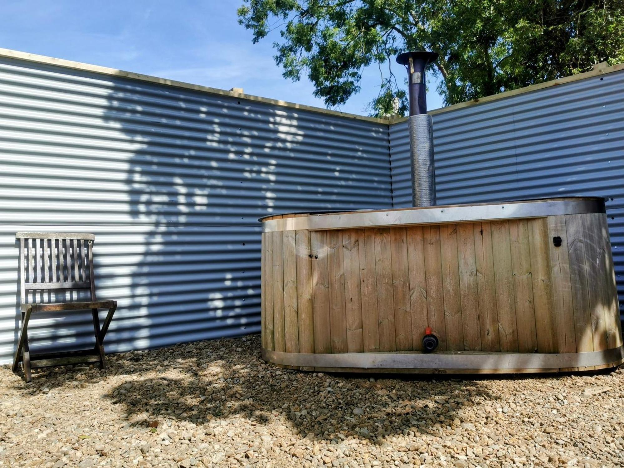 Holiday home Cosy Couples Retreat At The Coop With Hot Tub *